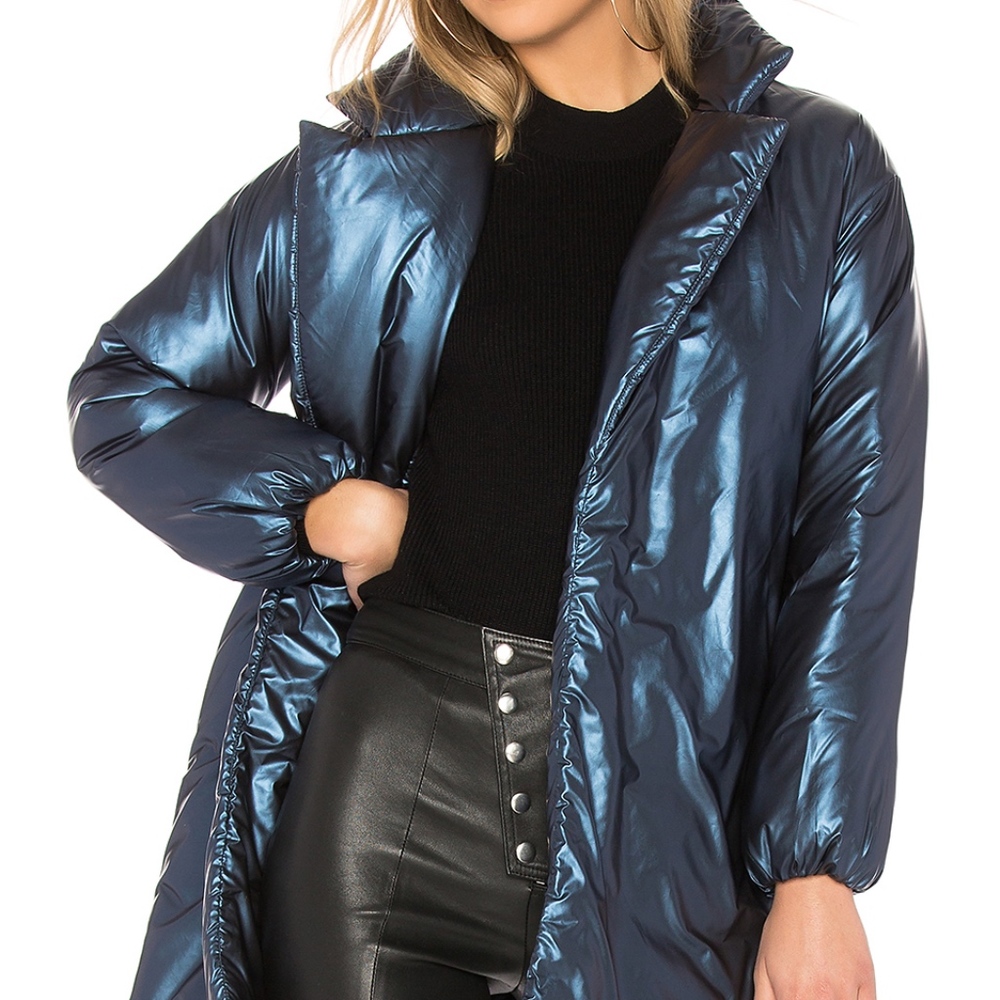 💫🎉HP💫🎉LOVERS + FRIENDS Calla Lily Belted Puffer